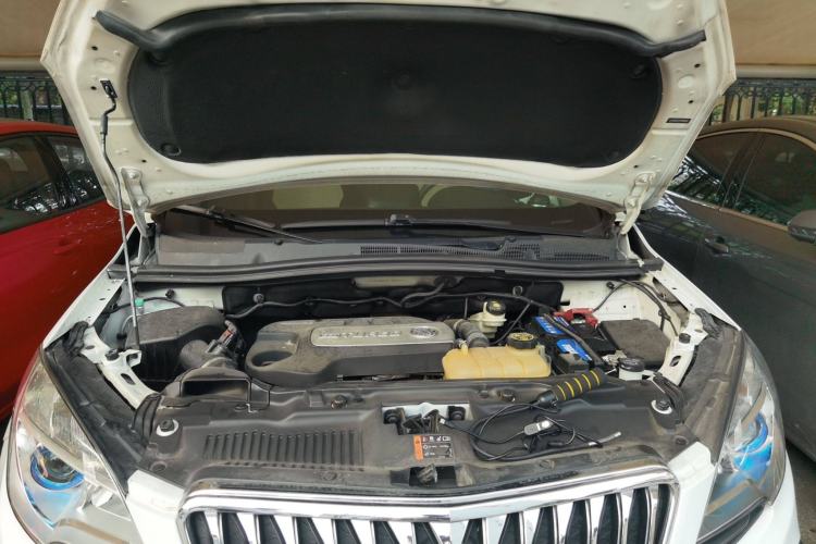 Used Buick Encore 2015 1.4T Automatic Two-Wheel Drive Urban Elite Version Engine Bay