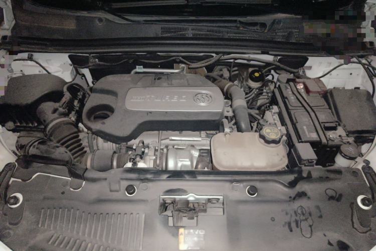 Used Buick Encore 2015 1.4T Automatic Two-Wheel Drive Urban Elite Version Engine Bay