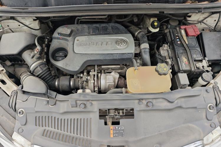 Used Buick Encore 2015 1.4T Manual Two-Wheel Drive Urban Advanced Model Engine Bay