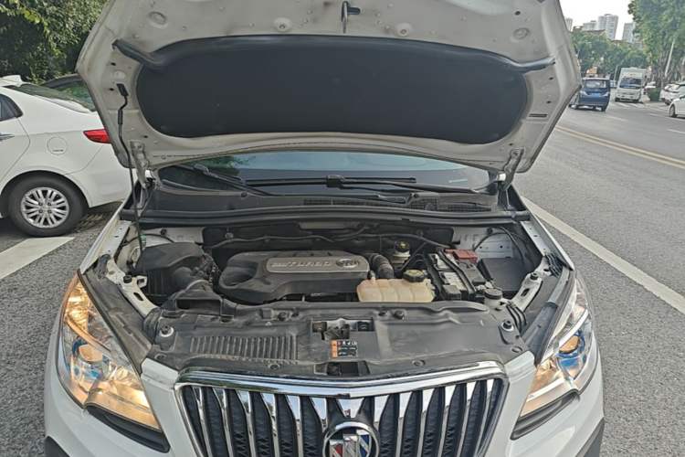 Used Buick Encore 2015 1.4T Automatic Two-Wheel Drive Urban Elite Version Engine Bay