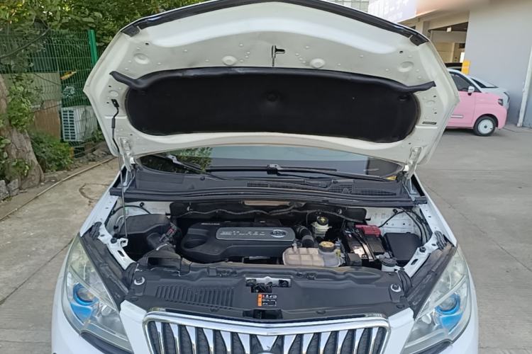Used Buick Encore 2015 1.4T Automatic Two-Wheel Drive Urban Elite Version Engine Bay