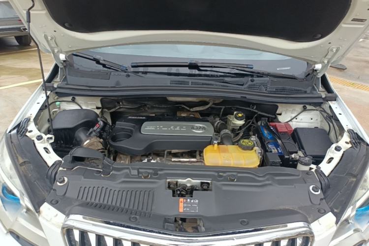Used Buick Encore 2015 1.4T Automatic Two-Wheel Drive Urban Elite Version Engine Bay