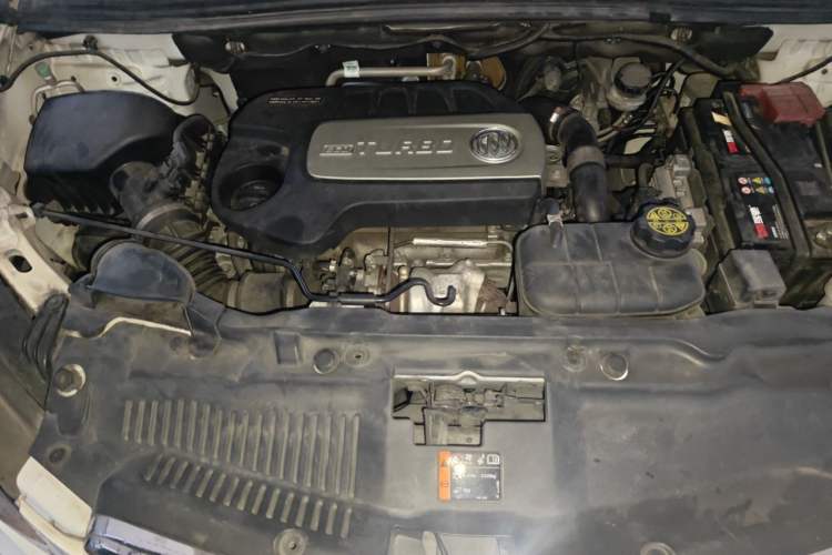Used Buick Encore 2015 1.4T Automatic Two-Wheel Drive Urban Leading Model Engine Bay