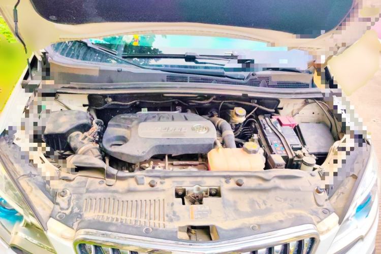 Used Buick Encore 2015 1.4T Automatic Two-Wheel Drive Urban Elite Version Engine Bay