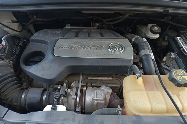 Used Buick Encore 2015 1.4T Automatic Two-Wheel Drive Urban Elite Version Engine Bay