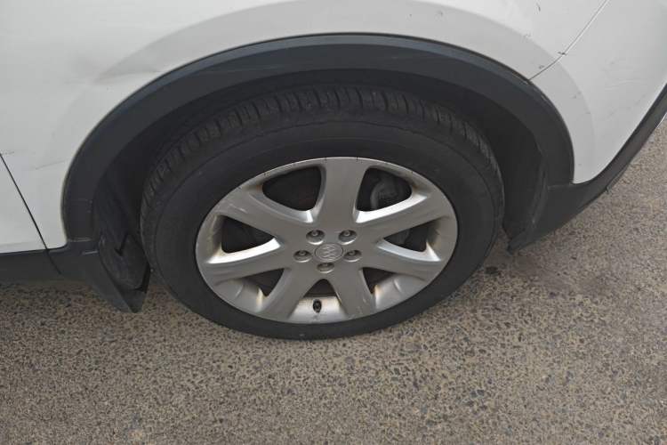 Used Buick Encore 2015 1.4T Automatic Two-Wheel Drive Urban Elite Version Exterior 1