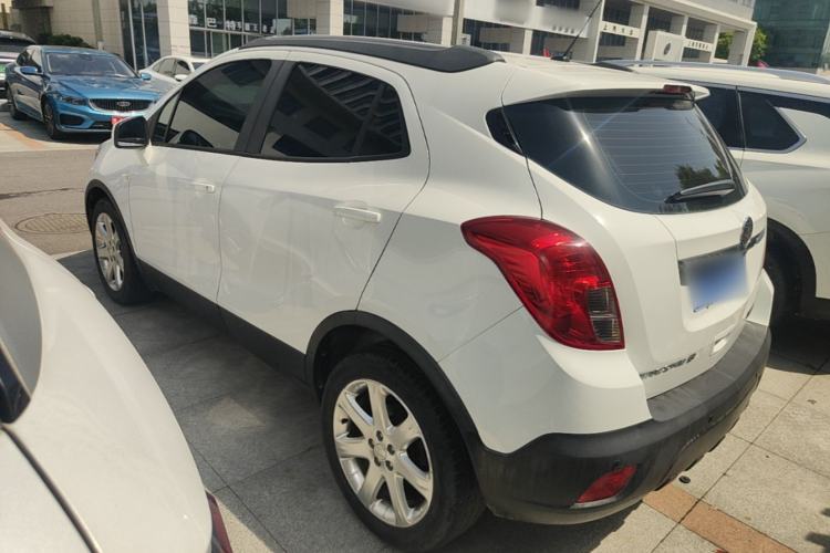 Used Buick Encore 2015 1.4T Automatic Two-Wheel Drive Urban Elite Version Exterior 2
