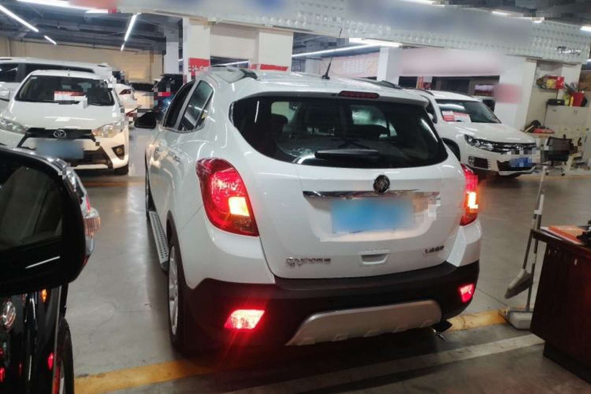 Used Buick Encore 2015 1.4T Automatic Two-Wheel Drive Urban Elite Version Exterior 2