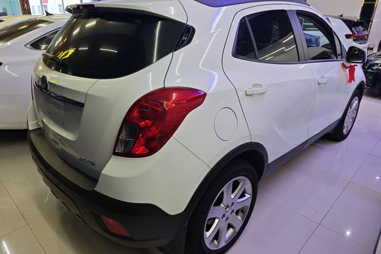 Used Buick Encore 2015 1.4T Automatic Two-Wheel Drive Urban Elite Version Exterior 3