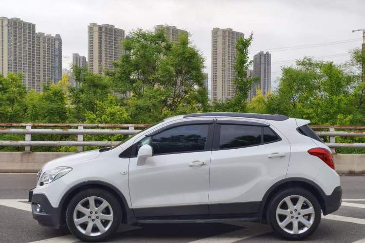 Used Buick Encore 2015 1.4T Automatic Two-Wheel Drive Urban Elite Version Exterior 3