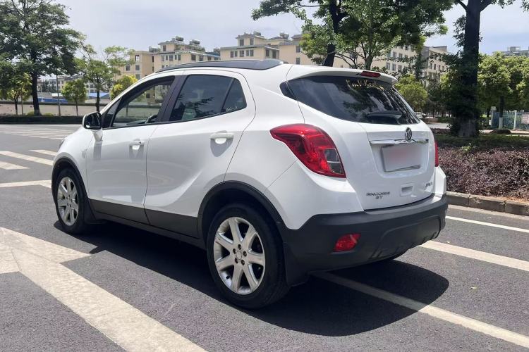 Used Buick Encore 2015 1.4T Automatic Two-Wheel Drive Urban Elite Version Exterior 4