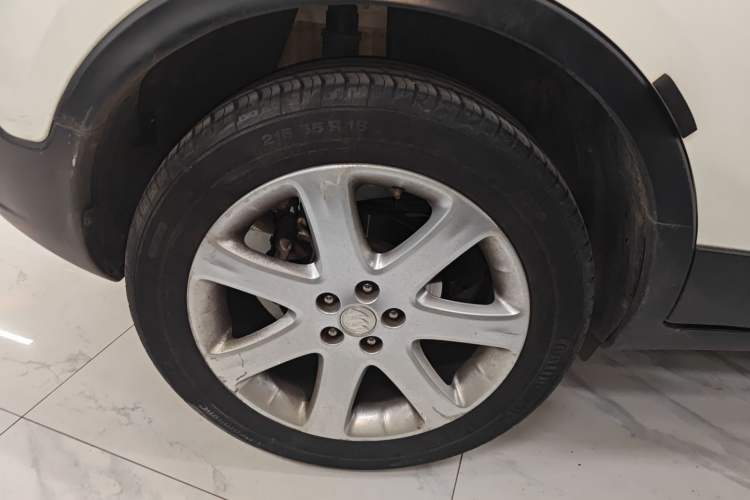 Used Buick Encore 2015 1.4T Automatic Two-Wheel Drive Urban Leading Model Exterior 5
