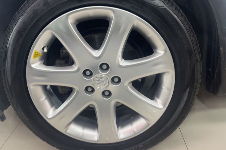 Used Buick Encore 2015 1.4T Automatic Two-Wheel Drive Urban Elite Version Exterior 6