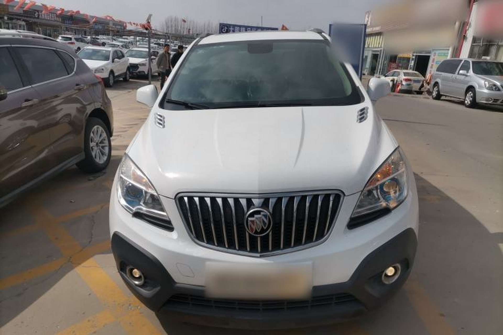 Used Buick Encore 2015 1.4T Automatic Two-Wheel Drive Urban Elite Version Front
