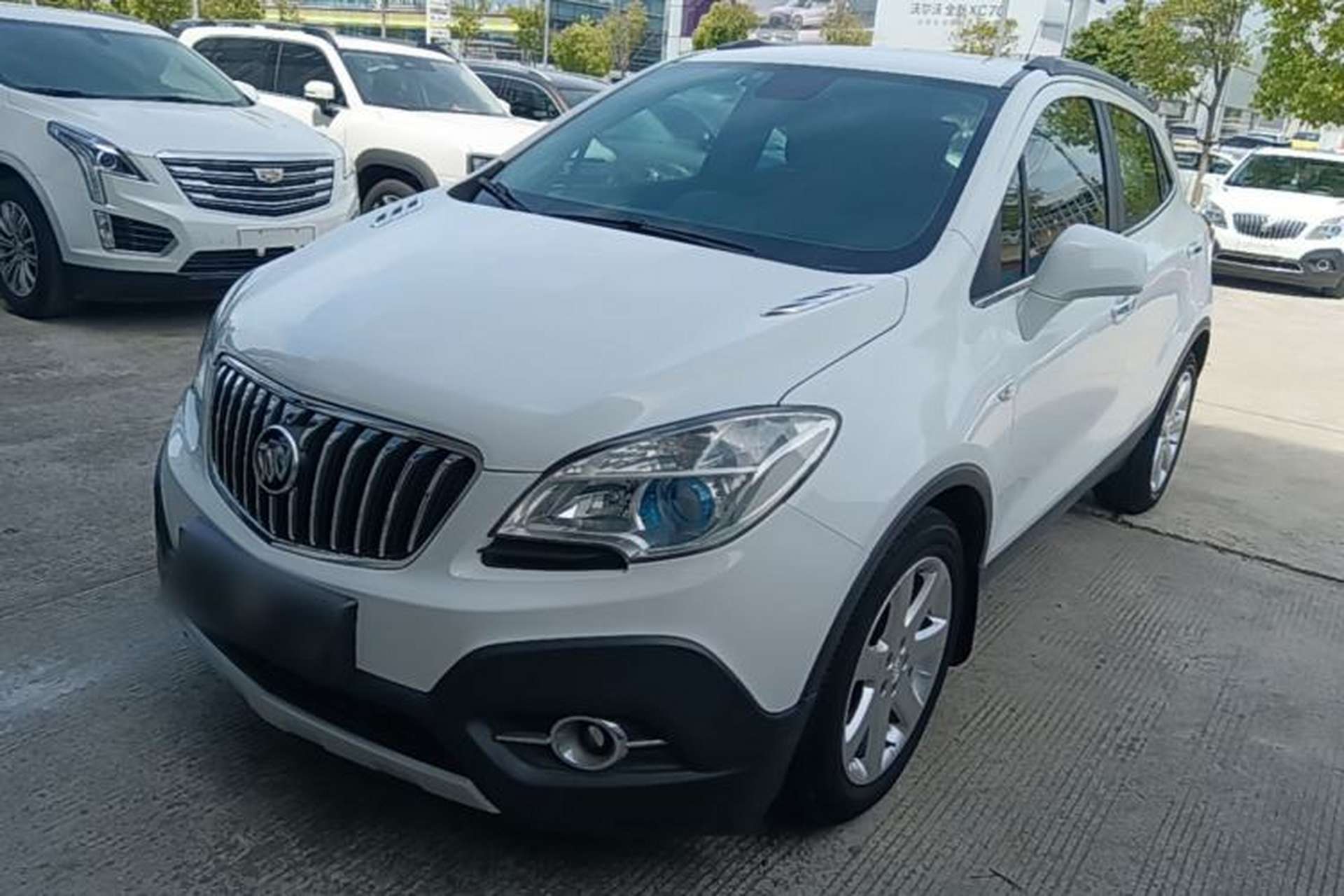 Used Buick Encore 2015 1.4T Automatic Two-Wheel Drive Urban Leading Model Front Left 45 Deg