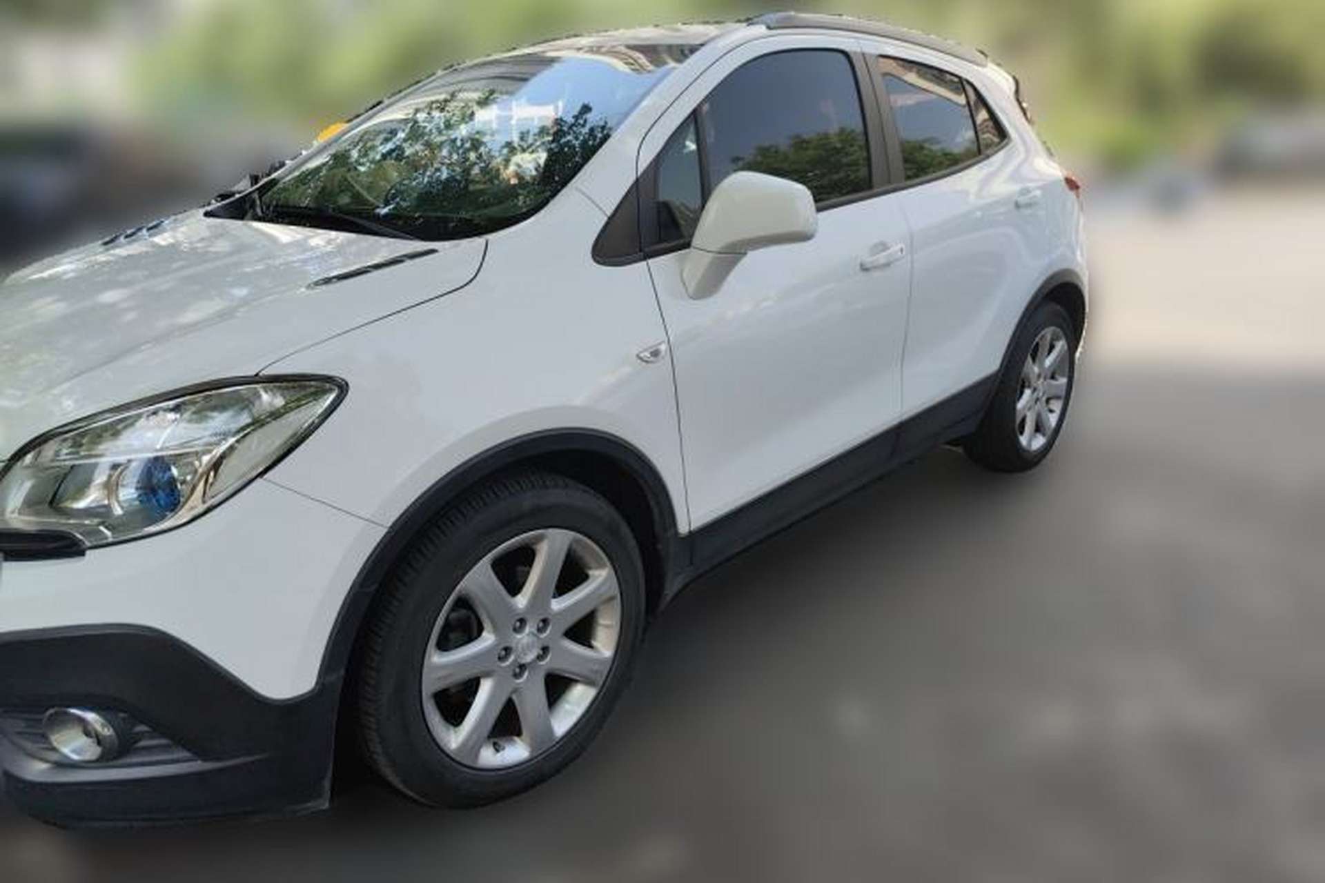 Used Buick Encore 2015 1.4T Automatic Two-Wheel Drive Urban Elite Version Front Left 45 Deg