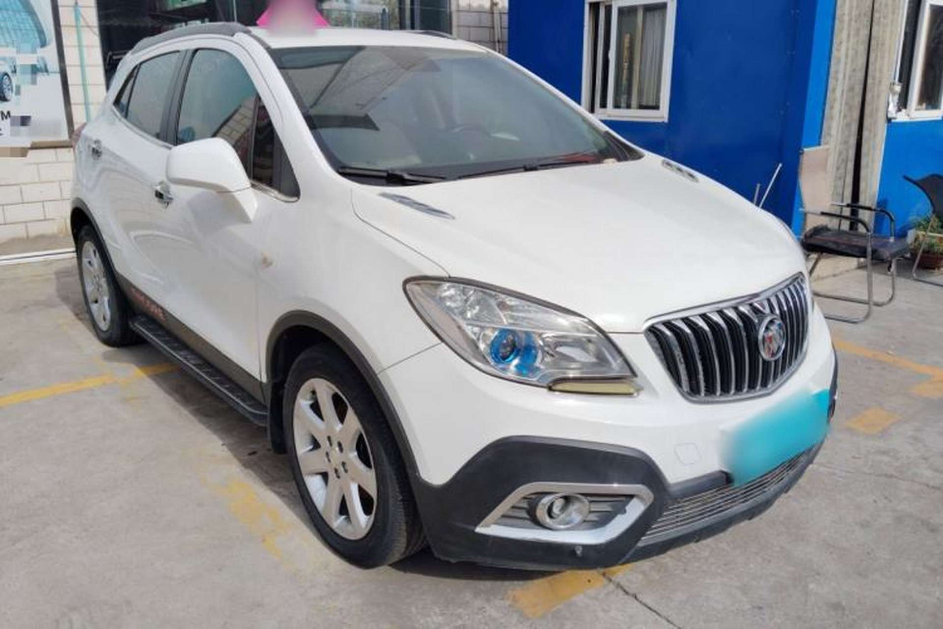 Used Buick Encore 2015 1.4T Automatic Two-Wheel Drive Urban Elite Version Front Right 45 Deg