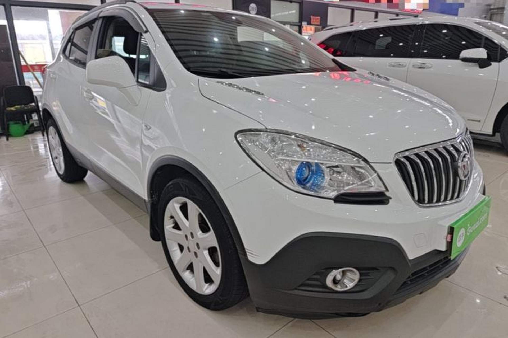 Used Buick Encore 2015 1.4T Automatic Two-Wheel Drive Urban Elite Version Front Right 45 Deg