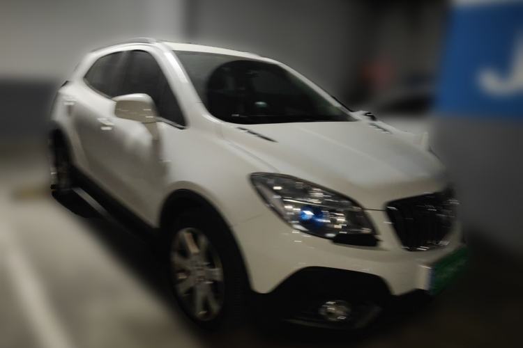 Used Buick Encore 2015 1.4T Automatic Two-Wheel Drive Urban Elite Version Front Right 45 Deg