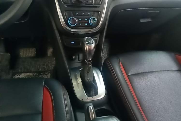 Used Buick Encore 2015 1.4T Automatic Two-Wheel Drive Urban Elite Version Gear Lever