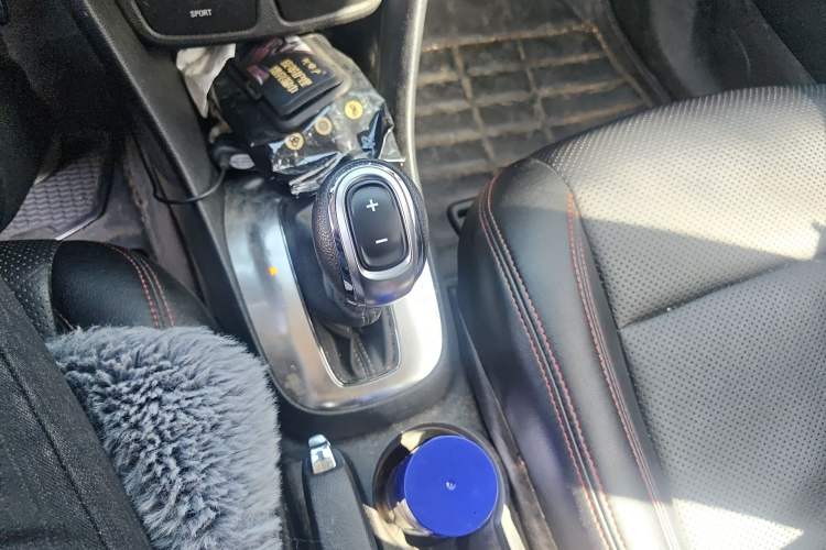 Used Buick Encore 2015 1.4T Automatic Two-Wheel Drive Urban Elite Version Gear Lever