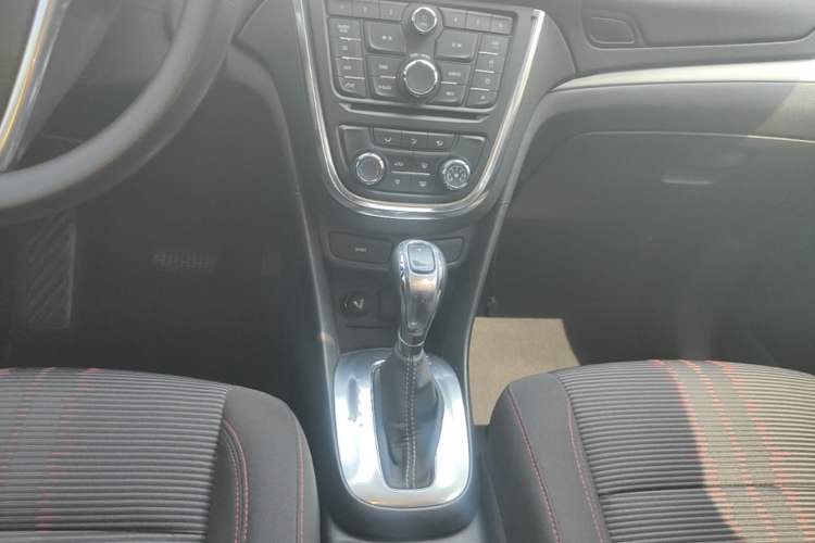 Used Buick Encore 2015 1.4T Automatic Two-Wheel Drive Urban Elite Version Gear Lever