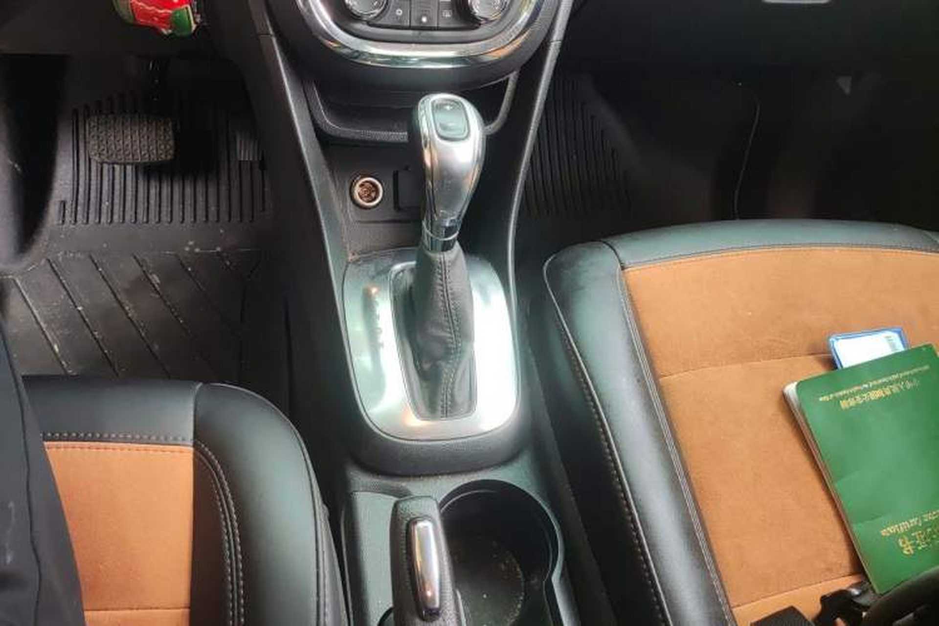 Used Buick Encore 2015 1.4T Automatic All-Wheel-Drive Flagship Model Gear Lever