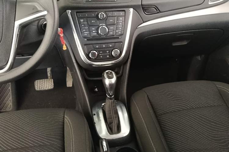Used Buick Encore 2015 1.4T Automatic Two-Wheel Drive Urban Elite Version Gear Lever