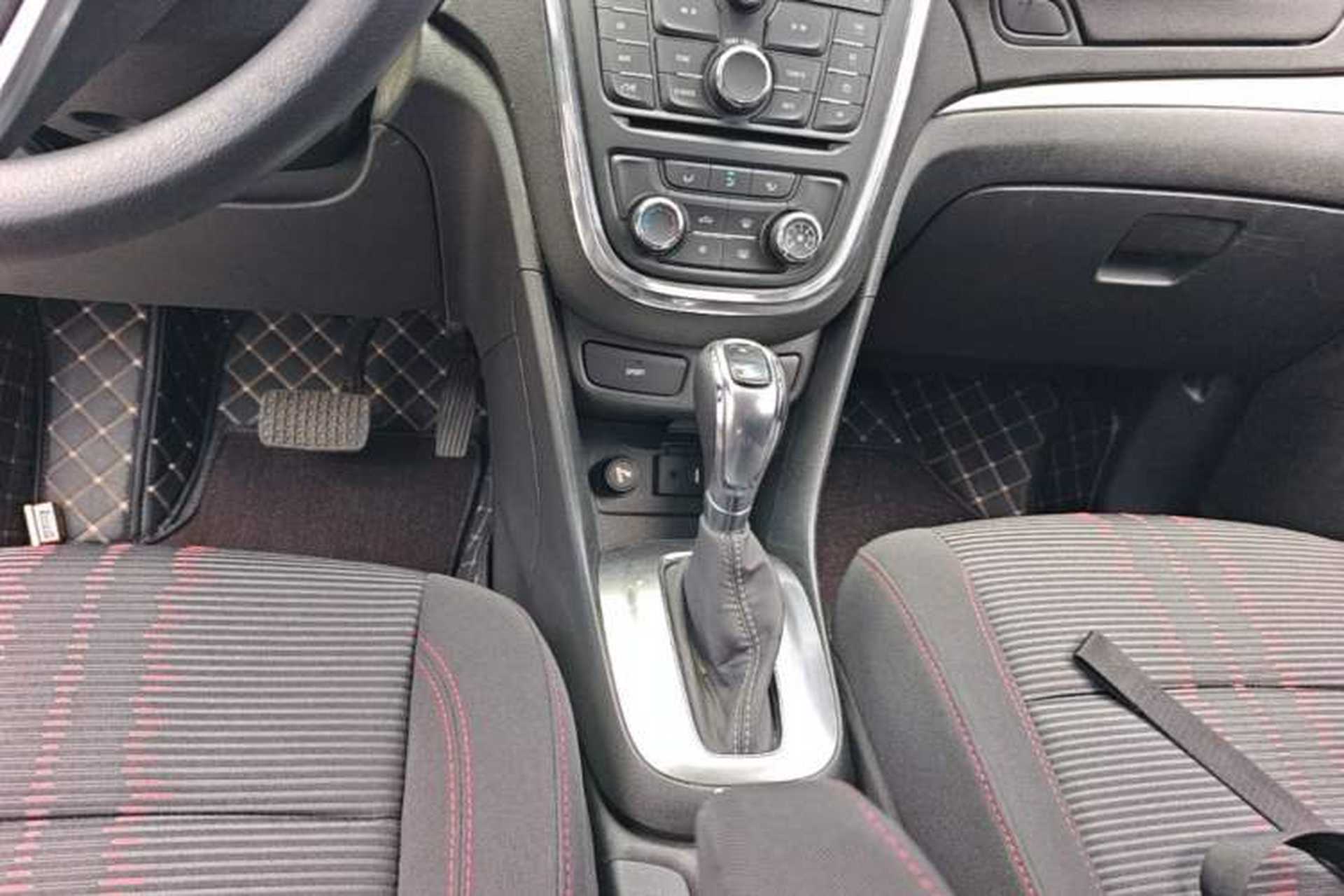 Used Buick Encore 2015 1.4T Automatic Two-Wheel Drive Urban Elite Version Gear Lever