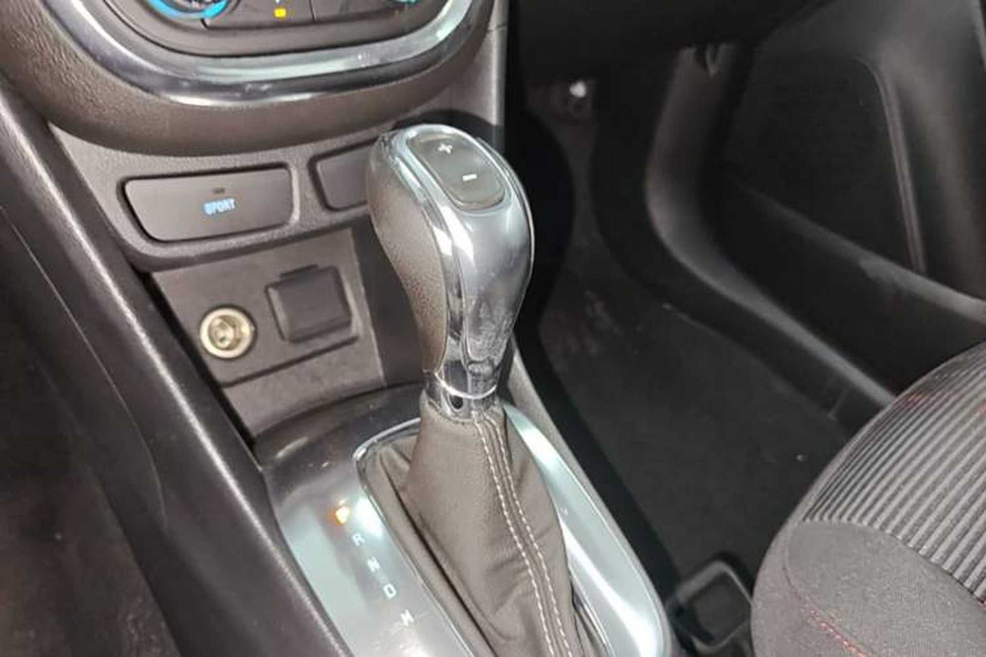 Used Buick Encore 2015 1.4T Automatic Two-Wheel Drive Urban Elite Version Gear Lever