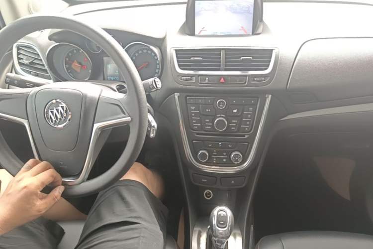 Used Buick Encore 2015 1.4T Automatic Two-Wheel Drive Urban Elite Version Gear Lever