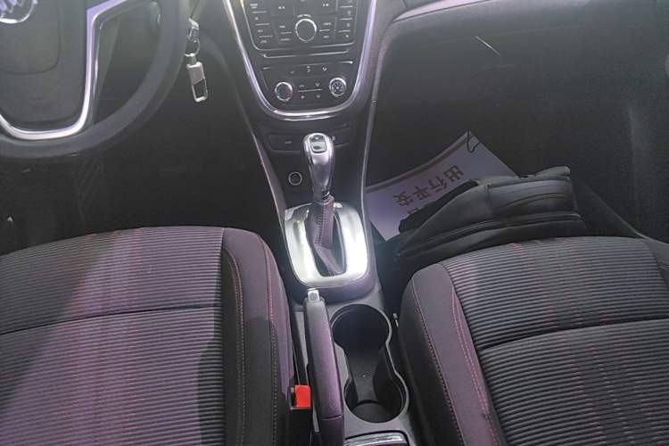 Used Buick Encore 2015 1.4T Automatic Two-Wheel Drive Urban Elite Version Gear Lever