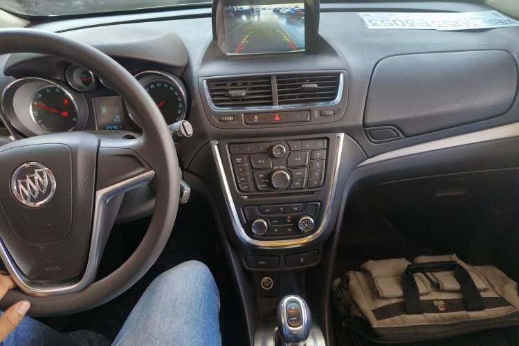 Used Buick Encore 2015 1.4T Automatic Two-Wheel Drive Urban Elite Version Gear Lever