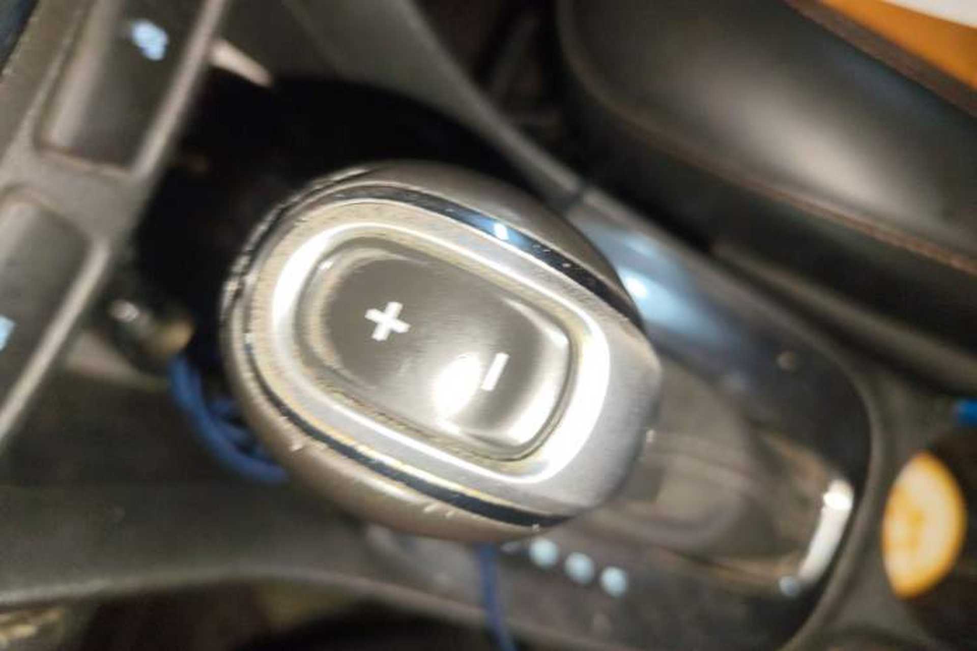 Used Buick Encore 2015 1.4T Automatic Two-Wheel Drive Urban Leading Model Gear Lever