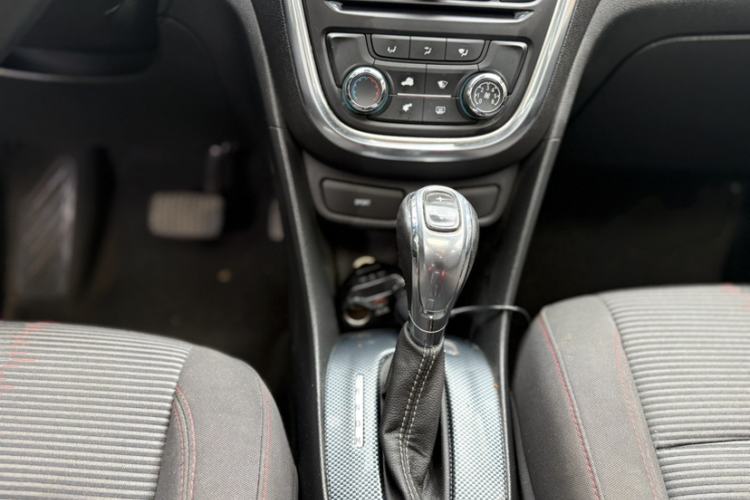 Used Buick Encore 2015 1.4T Automatic Two-Wheel Drive Urban Elite Version Gear Lever
