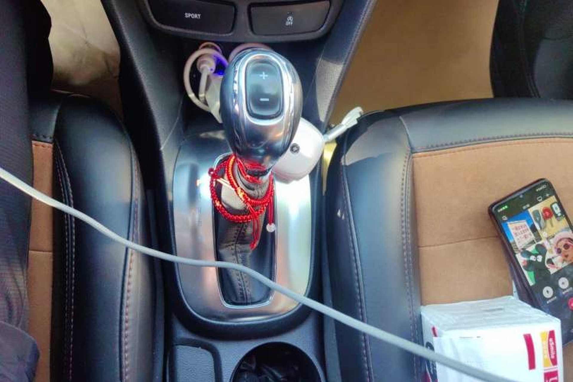 Used Buick Encore 2015 1.4T Automatic Two-Wheel Drive Urban Leading Model Gear Lever