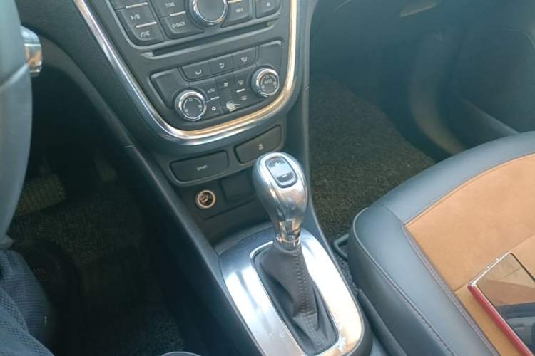 Used Buick Encore 2015 1.4T Automatic Two-Wheel Drive Urban Leading Model Gear Lever
