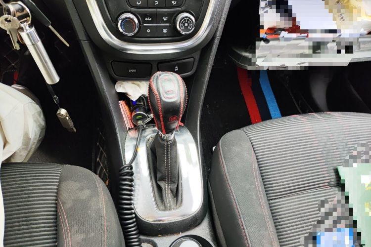 Used Buick Encore 2015 1.4T Automatic Two-Wheel Drive Urban Elite Version Gear Lever