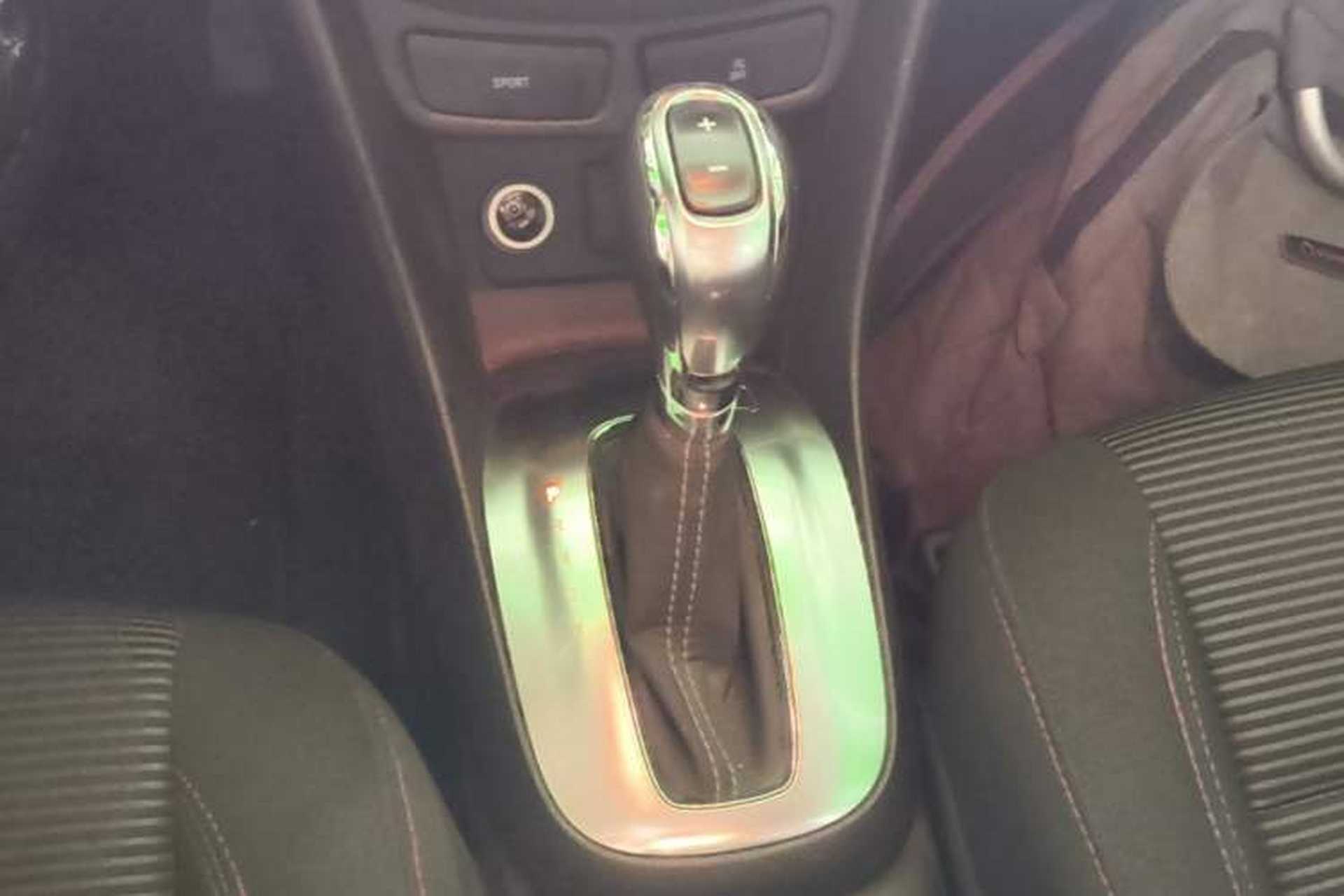 Used Buick Encore 2015 1.4T Automatic Two-Wheel Drive Urban Elite Version Gear Lever