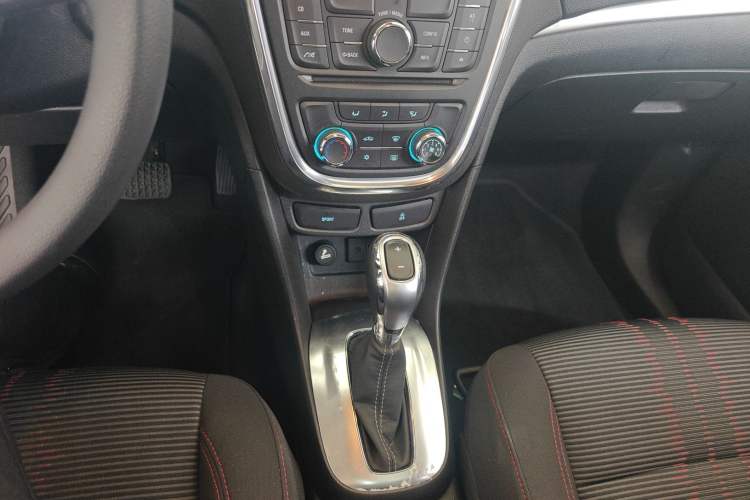 Used Buick Encore 2015 1.4T Automatic Two-Wheel Drive Urban Elite Version Gear Lever