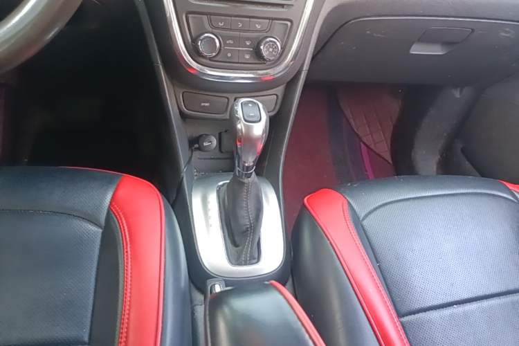 Used Buick Encore 2015 1.4T Automatic Two-Wheel Drive Urban Elite Version Gear Lever