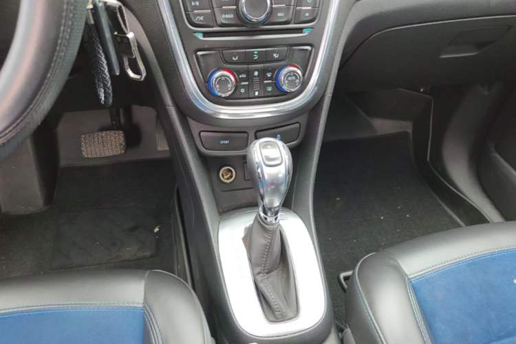 Used Buick Encore 2015 1.4T Automatic Two-Wheel Drive Urban Leading Model Gear Lever