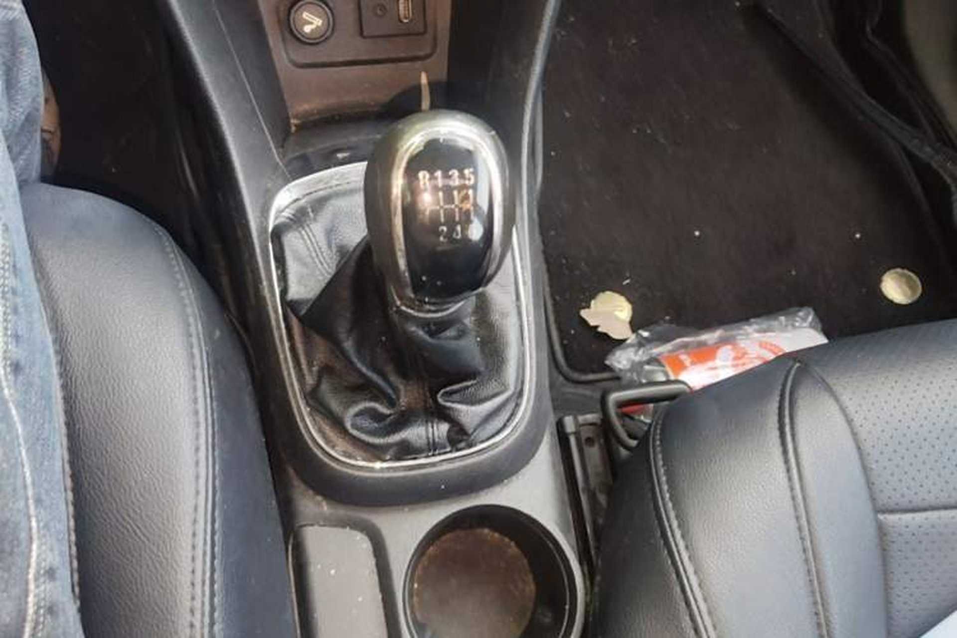 Used Buick Encore 2015 1.4T Manual Two-Wheel Drive Urban Advanced Model Gear Lever