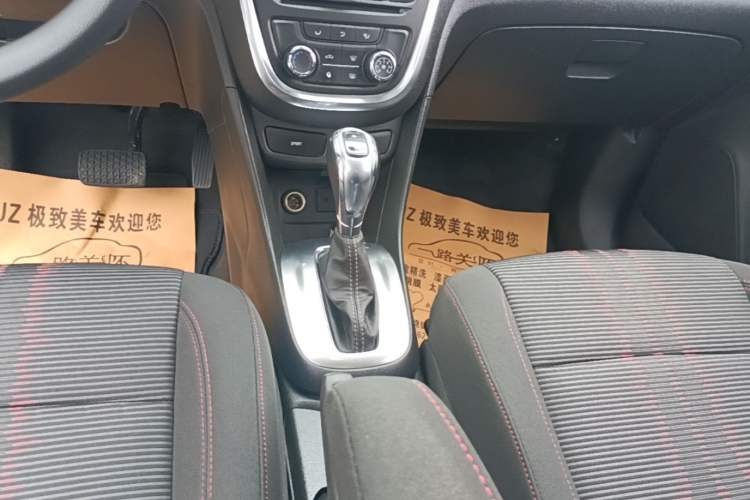 Used Buick Encore 2015 1.4T Automatic Two-Wheel Drive Urban Elite Version Gear Lever