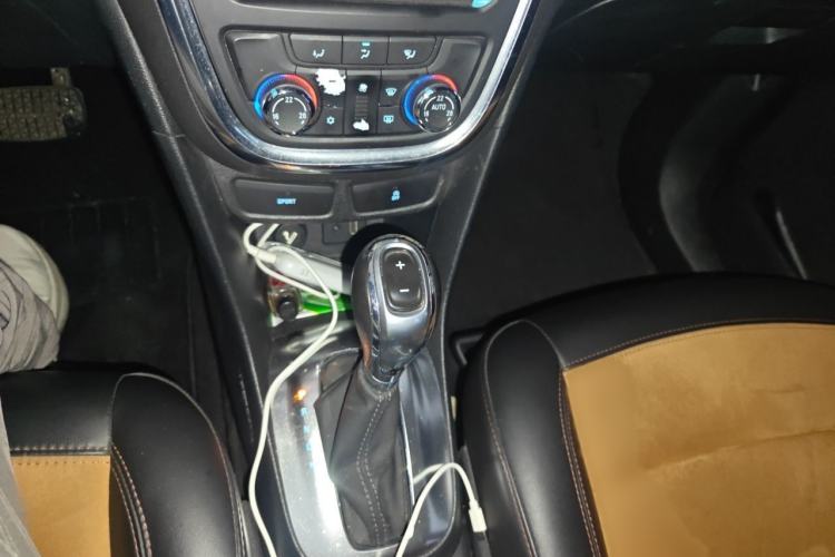 Used Buick Encore 2015 1.4T Automatic Two-Wheel Drive Urban Leading Model Gear Lever