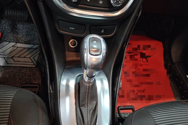 Used Buick Encore 2015 1.4T Automatic Two-Wheel Drive Urban Elite Version Gear Lever