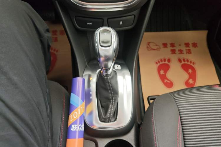 Used Buick Encore 2015 1.4T Automatic Two-Wheel Drive Urban Elite Version Gear Lever
