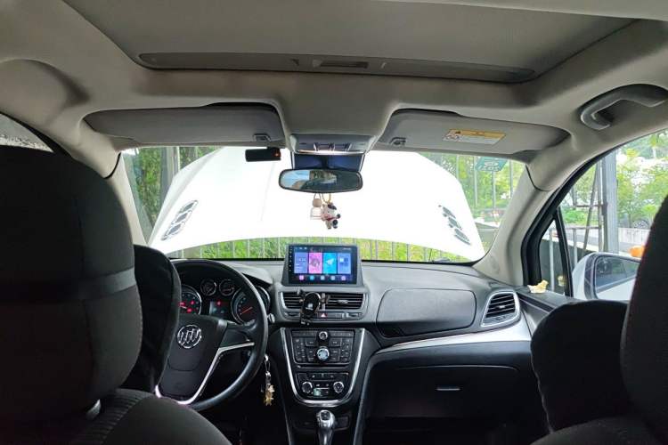 Used Buick Encore 2015 1.4T Automatic Two-Wheel Drive Urban Elite Version Headliner
