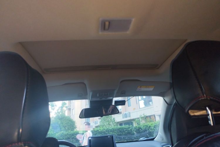 Used Buick Encore 2015 1.4T Automatic Two-Wheel Drive Urban Elite Version Headliner
