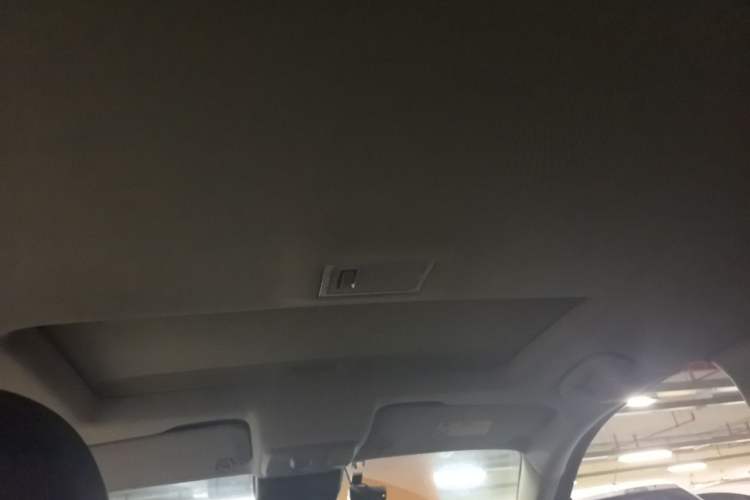 Used Buick Encore 2015 1.4T Automatic Two-Wheel Drive Urban Elite Version Headliner